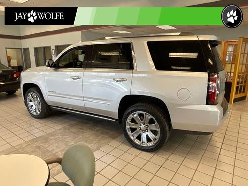 Quicksilver Metallic 2019 GMC Yukon Denali