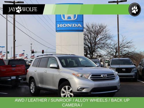 2011 Toyota Highlander SE