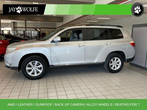2011 Toyota Highlander SE