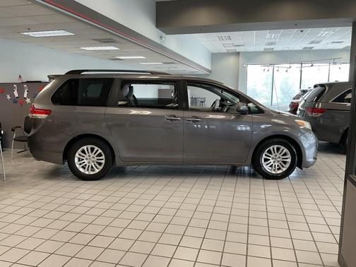 2014 Toyota Sienna Limited