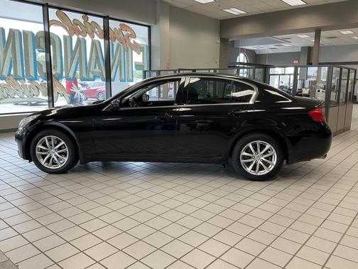 2009 INFINITI G37x Base