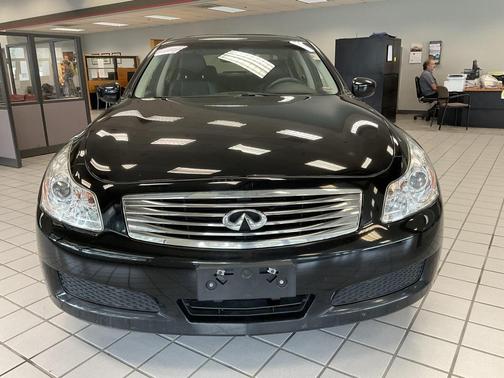 2009 INFINITI G37x Base