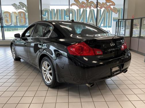 2009 INFINITI G37x Base