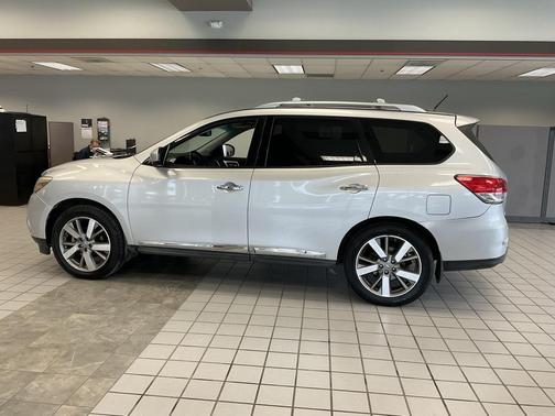 2013 Nissan Pathfinder Platinum