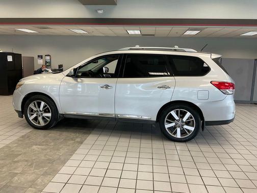 2013 Nissan Pathfinder Platinum