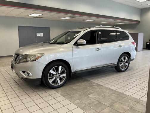 2013 Nissan Pathfinder Platinum