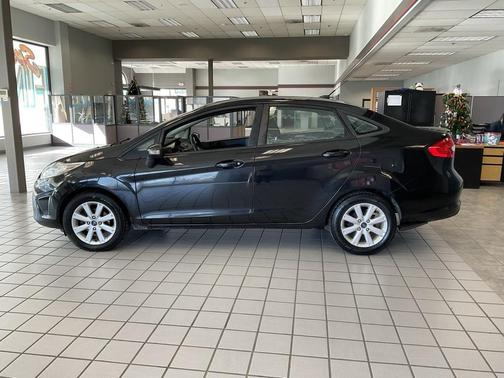 2013 Ford Fiesta SE