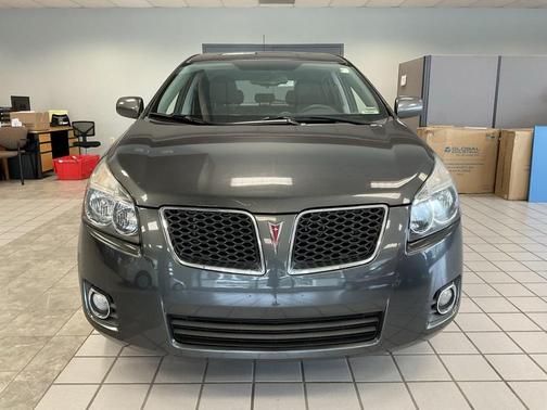 2010 Pontiac Vibe Base