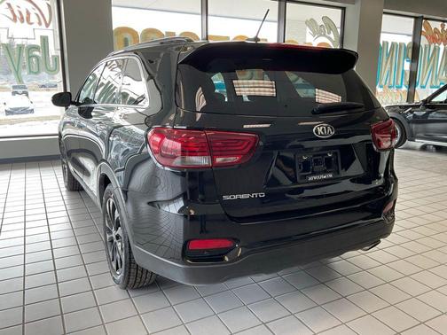 2020 Kia Sorento S