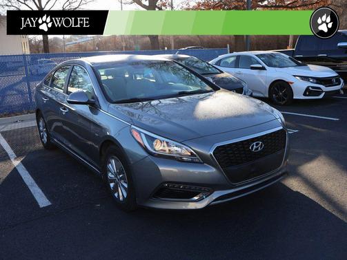 Metropolis Gray 2017 Hyundai SONATA Hybrid SE