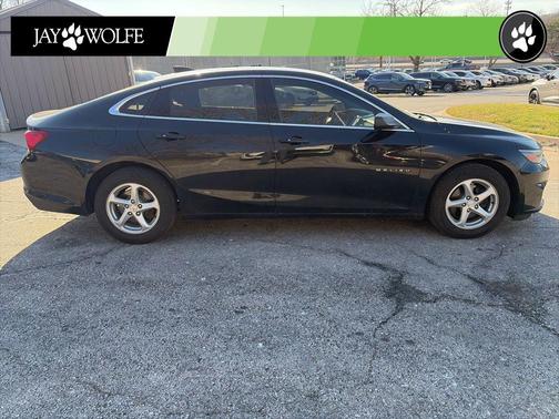 Mosaic Black Metallic 2017 Chevrolet Malibu 1LS