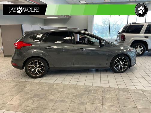 Magnetic 2017 Ford Focus SEL