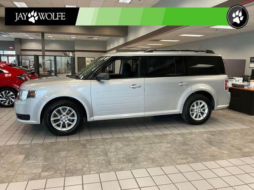 Ingot Silver 2019 Ford Flex SE
