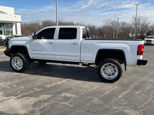 2015 GMC Sierra 2500 Denali