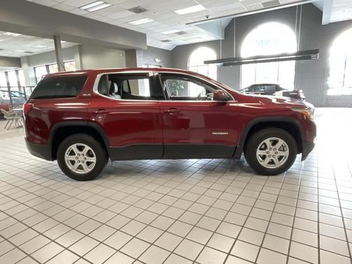 2017 GMC Acadia SLE-1