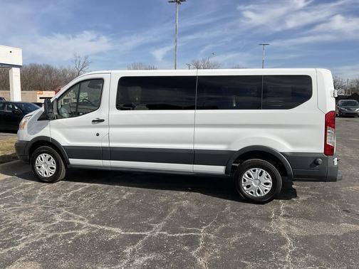 2017 Ford Transit-350 XLT