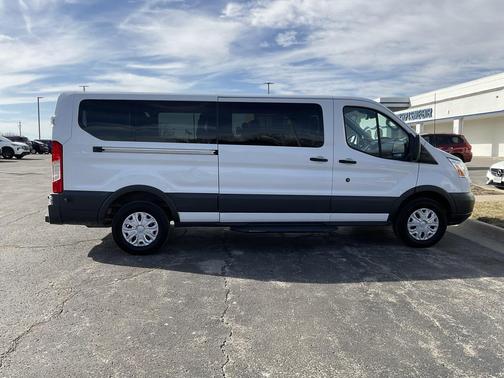 2017 Ford Transit-350 XLT