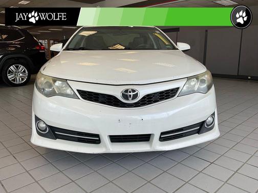 Blizzard Pearl 2014 Toyota Camry SE Sport