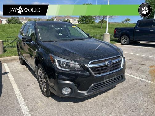 Crystal Black Silica 2019 Subaru Outback 3.6R Touring