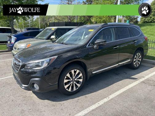 Crystal Black Silica 2019 Subaru Outback 3.6R Touring