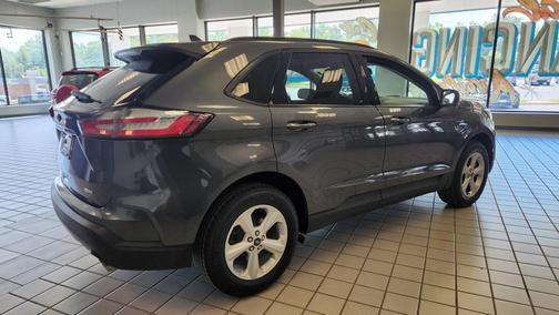 2020 Ford Edge SE