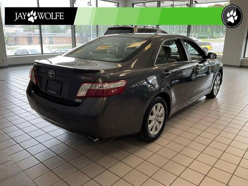 Magnetic Gray Metallic 2008 Toyota Camry Hybrid SE