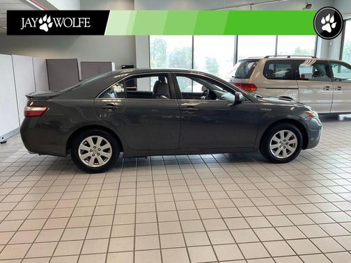 Magnetic Gray Metallic 2008 Toyota Camry Hybrid SE