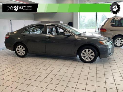 Magnetic Gray Metallic 2008 Toyota Camry Hybrid SE
