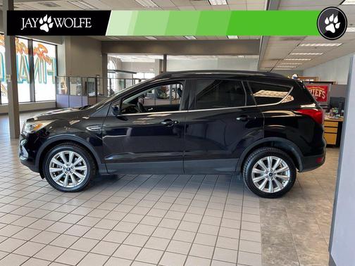 Agate Black Metallic 2019 Ford Escape SEL