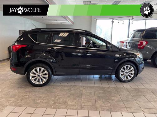 Agate Black Metallic 2019 Ford Escape SEL