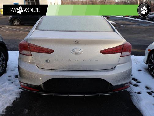 Stellar Silver 2020 Hyundai ELANTRA SEL