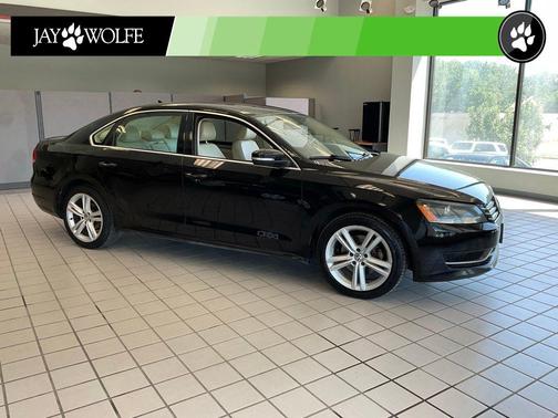 Black 2014 Volkswagen Passat 2.0L TDI DSG SE w/Sunroof