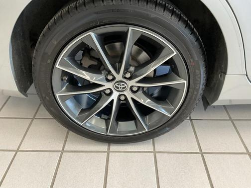 2016 Toyota Camry XSE