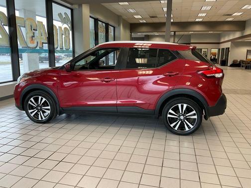 2019 Nissan Kicks SV