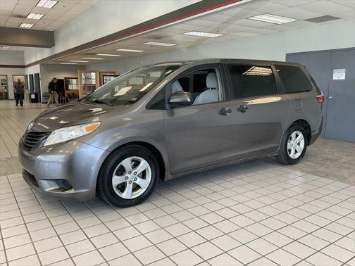 2016 Toyota Sienna L