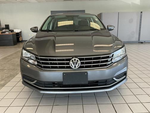 2016 Volkswagen Passat 1.8T S