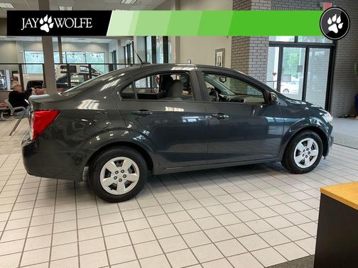 Ashen Gray Metallic 2014 Chevrolet Sonic LS
