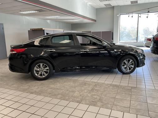 2016 Kia Optima LX Turbo