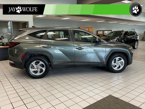 Amazon Gray 2023 Hyundai TUCSON SE