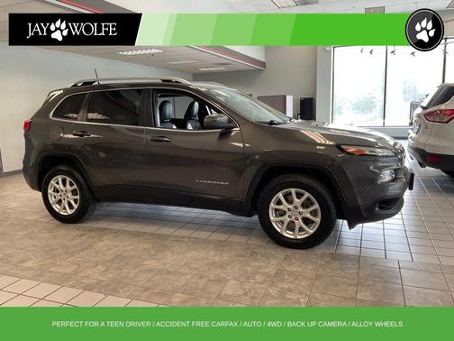 Granite Crystal Metallic Clearcoat 2018 Jeep Cherokee Latitude Plus