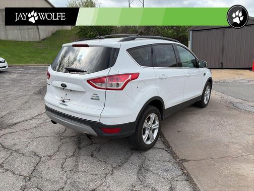Oxford White 2013 Ford Escape SE