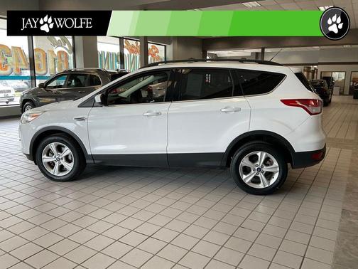 Oxford White 2013 Ford Escape SE