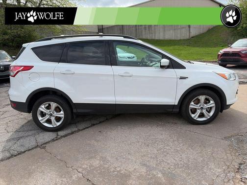 Oxford White 2013 Ford Escape SE