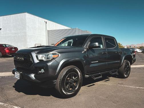 2017 Toyota Tacoma TRD Sport