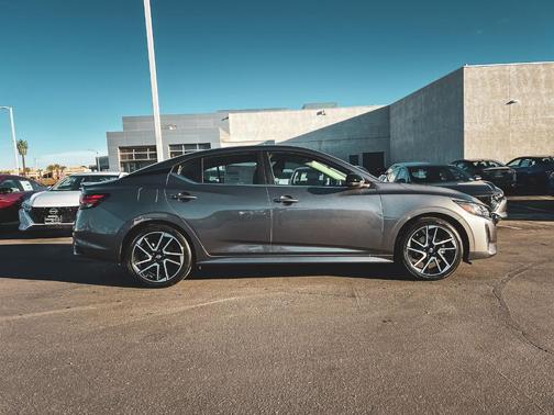 2025 Nissan Sentra SR