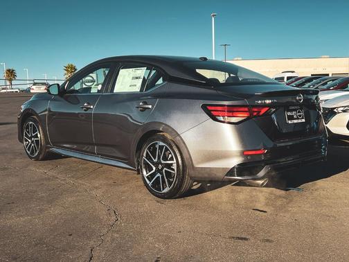 2025 Nissan Sentra SR