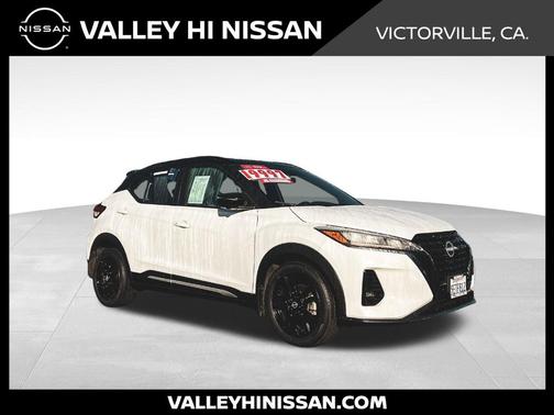 2023 Nissan Kicks SR