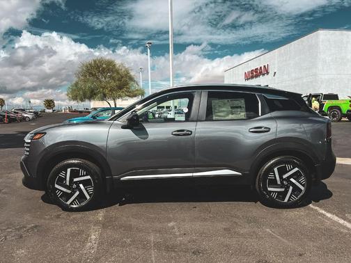 Gun Metallic 2026 Nissan Kicks SV