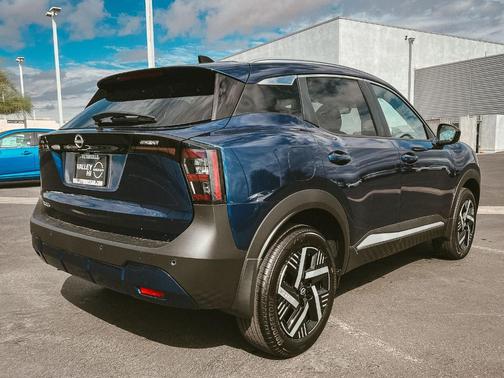 Deep Blue Pearl 2026 Nissan Kicks SV