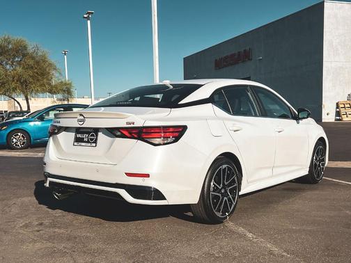 2025 Nissan Sentra SR